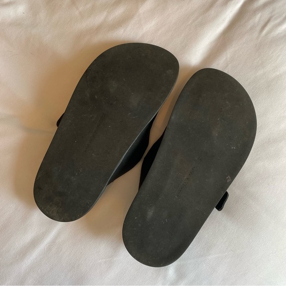 Black slides sandals - Picture 3 of 4